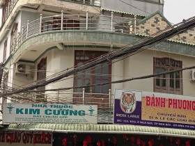 Nhà cô bảy ép cọc gia cố móng chỉnh nghiên và nâng cao lên 1m